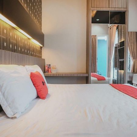 RedDoorz @ Jamin Ginting Medan Hotel Bagian luar foto