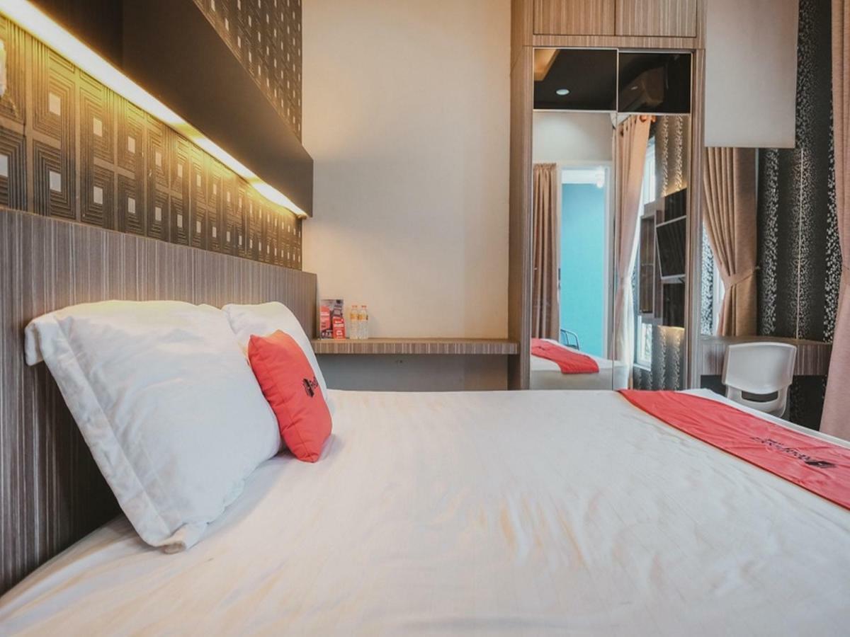 RedDoorz @ Jamin Ginting Medan Hotel Bagian luar foto